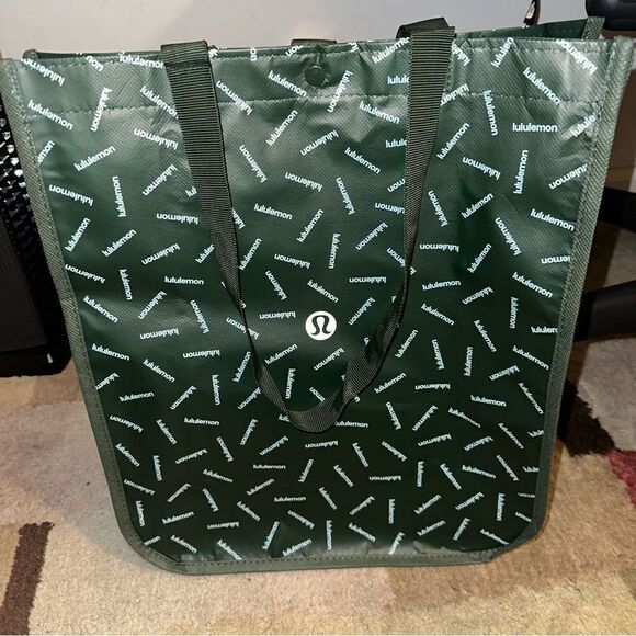 NEW 1 Lululemon Large Holiday Reusable Shopping Gift Bag Tote - Green/ Teal - Picture 1 of 4